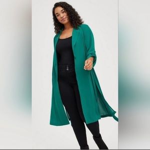 Torrid green jacket/cardigan, size 00, fits like a Large or XL.
